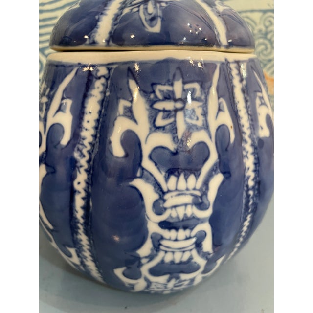 Chinoiserie 1990’s Chinoiserie Blue and White Porcelain Pumpkin Jar For Sale - Image 3 of 8