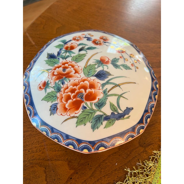 1970s Yukiyama Paki Floral Ceramic Box With Lid and Floral Details For Sale - Image 9 of 9