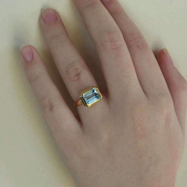 14K Yellow Gold 1 Piece 7 x 9 mm Natural Aquamarine｜Sky Blue｜Emerald-Cut｜Eye Clean Aquamarine CTW: 2.20 Ornament...