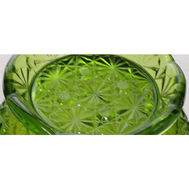 Glass 1920s Green Glass Ruffled Edge Daisy O& Button Pattern 3.5" Tall Bowl (Magnesiium) by L E Smith For Sale - Image 7 of 11