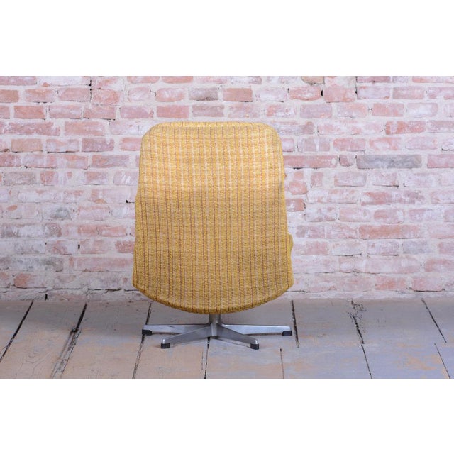 Gold Mid-Century Swivel Chairs attributed to Gerald Neusser, Czech, 1960s, Set of 2 For Sale - Image 8 of 18