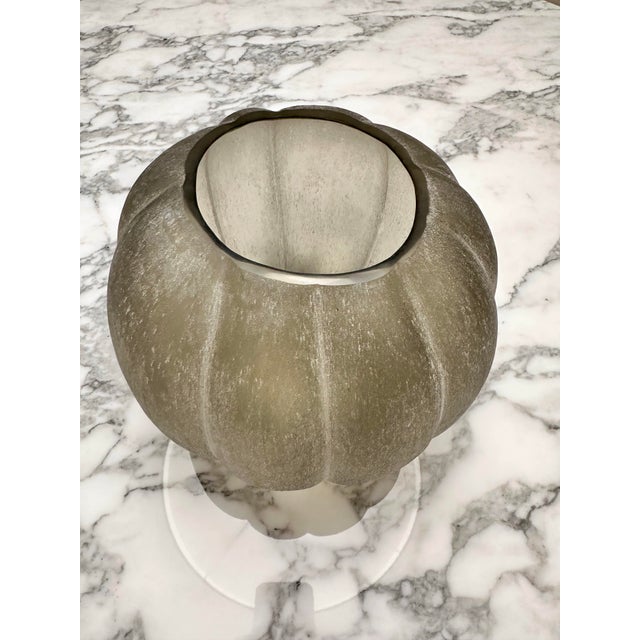 2020s Guaxs Lalibela Vase | German Hand-Crafted Glass, Smoke Grey For Sale - Image 5 of 9