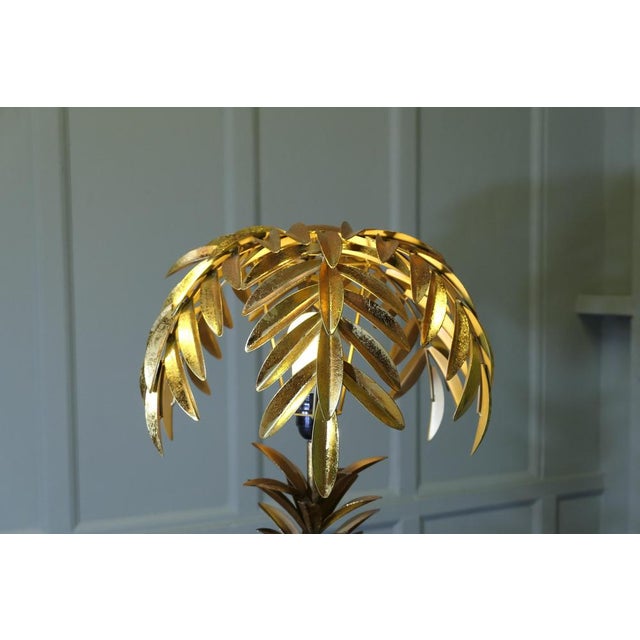 Art Deco Style Gold Palm Leaf Table Lamp This is an attractive piece, the gold leaves of the palm tree hang up from the...