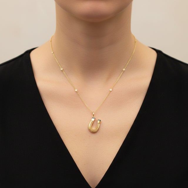 Late 19th Century Victorian 14k Gold Intricate Woven Wirework Horseshoe Pendant With Diamonds For Sale - Image 10 of 10