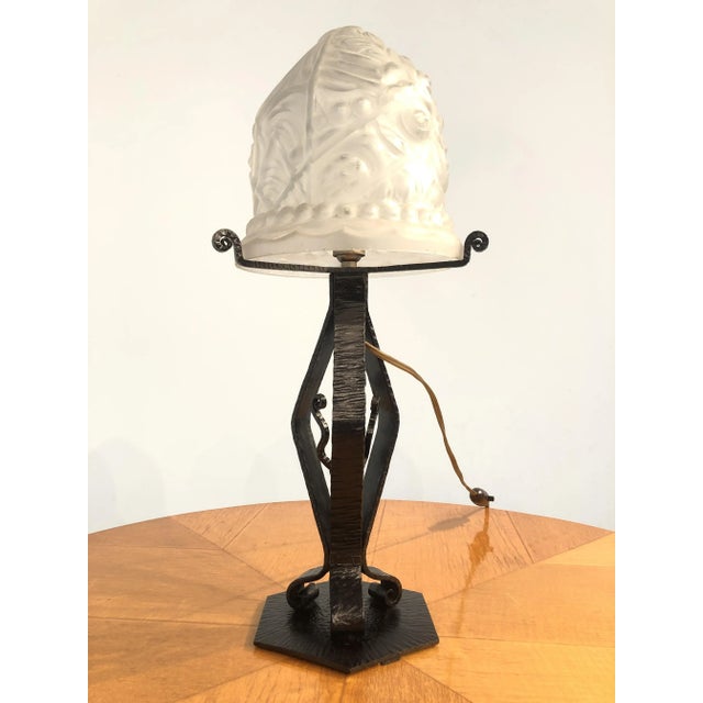 Art Deco French Thick Molded Glass Table Lamp, 1950s For Sale - Image 14 of 16