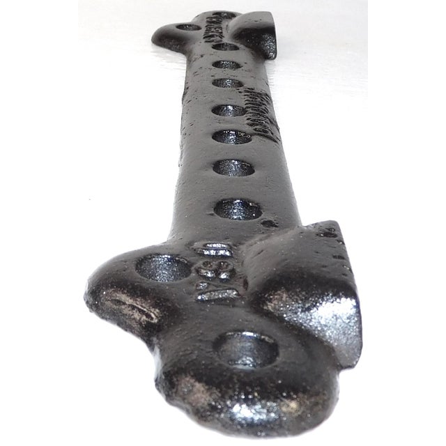 Restored Vintage "Standard" Nb Works Cast Iron Sink Wall Bracket For Sale - Image 4 of 7
