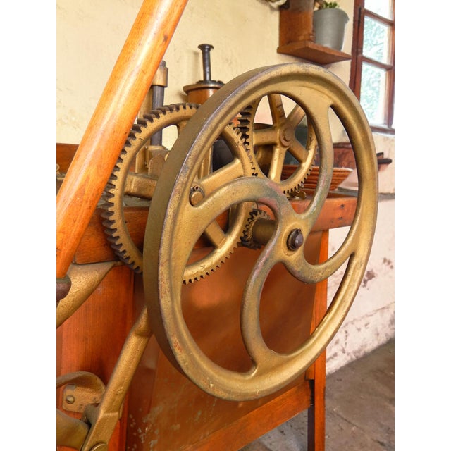 Farmhouse Early 1900's Antique Barlow & Selig 'Big 3' Copper Tub Vacuum Washing Machine For Sale - Image 3 of 11