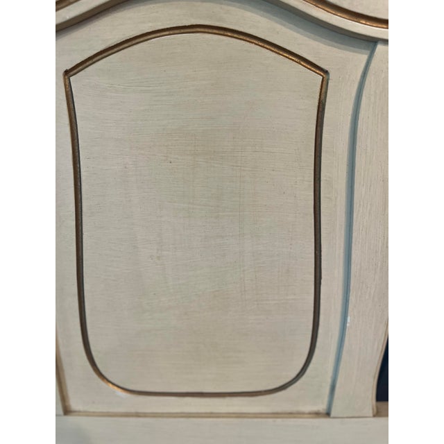 French Provincial Vintage Henry Link (Unstamped) French Country Provincial Headboard For Sale - Image 3 of 5