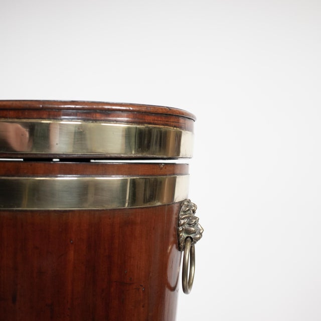 Late 18th Century English George III Oval Double Banded Mahogany Cellarette With Lion Pulls For Sale - Image 13 of 15