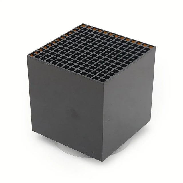 Designed by Studio OPI for Cini & Nils in the 1970s, this original plastic flower-holder cube is a fine example of modular...