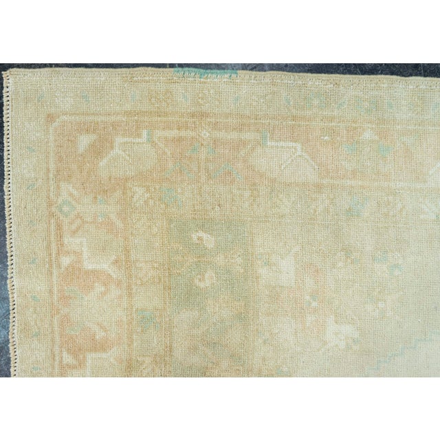 Turkish Vintage Rug 4'6" x 8'4" #20804 For Sale - Image 4 of 8