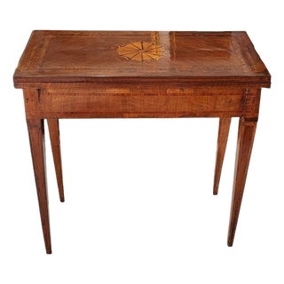 Antique Game Table in Walnut, 1700s For Sale