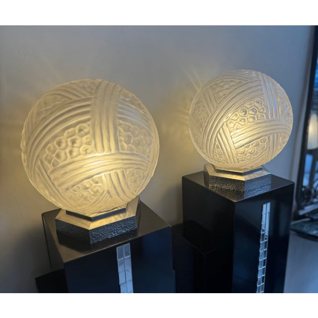 Art Deco Bronze Ball Lamps from Hettier & Vincent Turban, 1930s, Set of 2 For Sale - Image 11 of 18