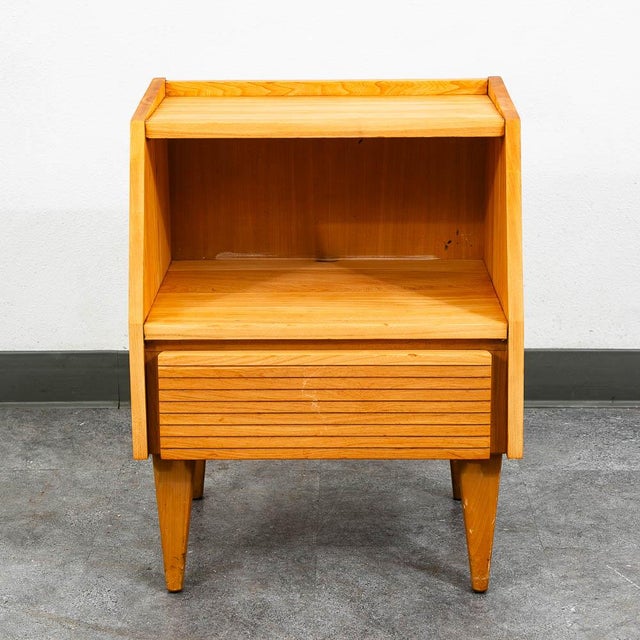 Wood Mid Century Modern Nightstands Solid Oak Dillingham Drawers End Tables MCM For Sale - Image 7 of 12