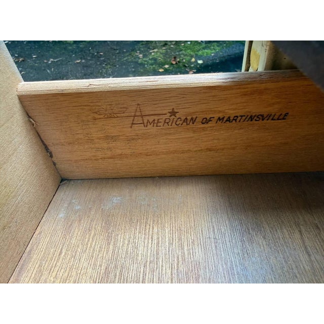 Late 20th Century Pair of American Martinsville MCM Hollywood Regency Accent Nightstands Side Tables For Sale In Washington DC - Image 6 of 14