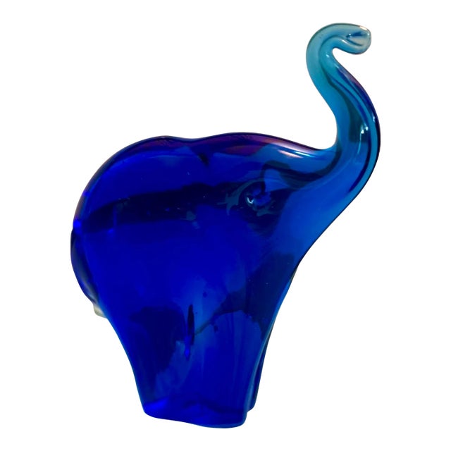 Vintage Handblown Elephant Figurine - Pilgrim Glass Co For Sale