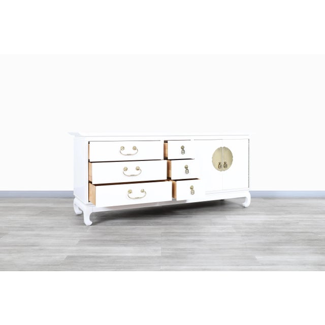 1950s Vintage Hollywood Regency Lacquered and Brass Credenza For Sale - Image 5 of 13