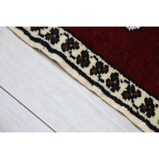 1980s Tribal Red Medallion Rug For Sale In Sacramento - Image 6 of 8