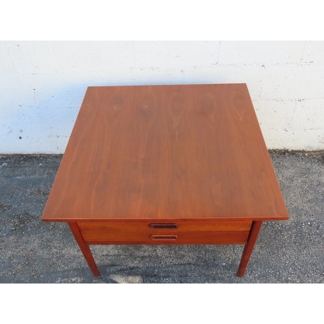 Danish Modern Nightstand Side End Bedside Table 6377 For Sale - Image 14 of 18