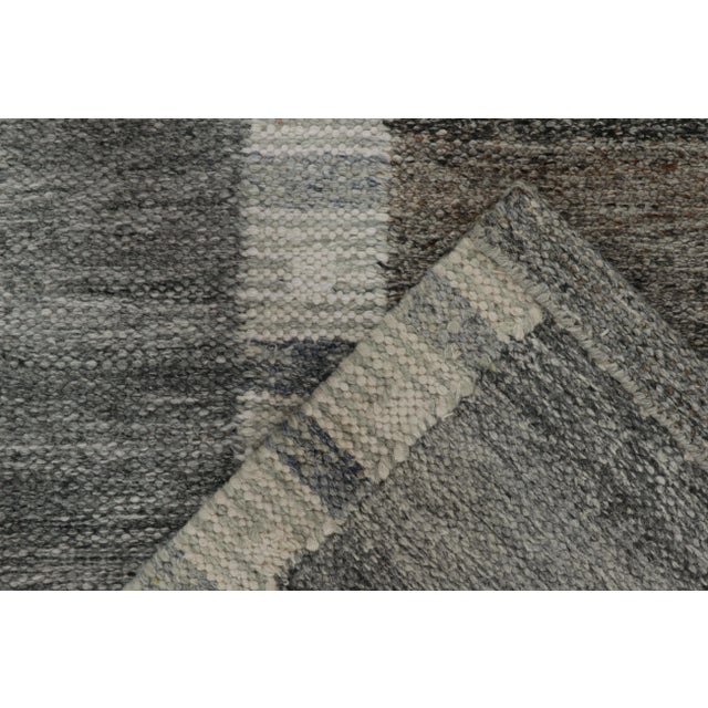 Textile Rug & Kilim’s Scandinavian Outdoor Rug in Gray & White Geometric Pattern - 6'x9' For Sale - Image 7 of 7