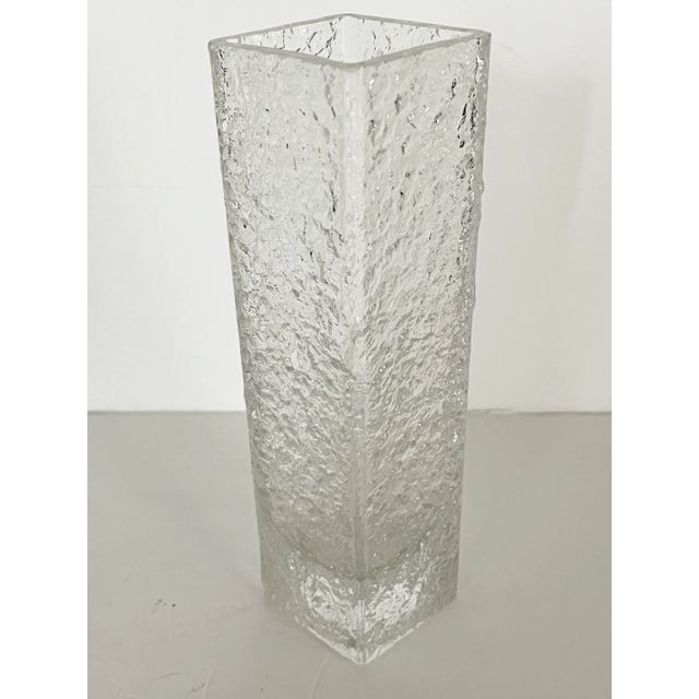 Timo Sarpaneva Vintage Littala Finland Linearia Pebbled Glass Bud Vase For Sale - Image 4 of 7