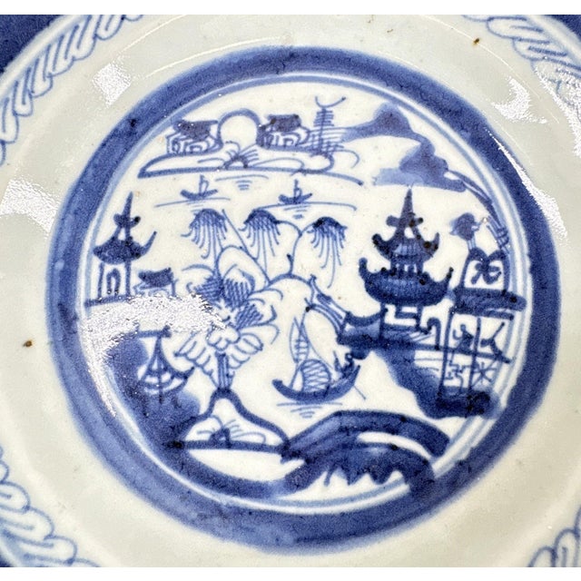 Chinese Pair of 19th Century Chinese Export "Canton" Blue & White Shallow Bowls, 8.75" For Sale - Image 3 of 9
