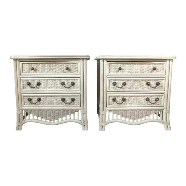 Pair Vintage Ficks Reed Whitewash Weaved Rattan Side/End Tables Nightstands For Sale