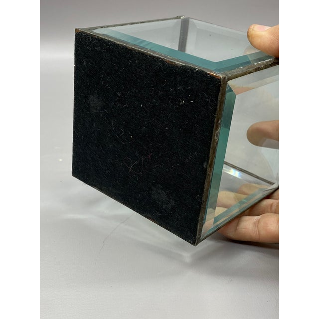 Transparent 1980s Faceted Crystal Panel Showcase Cube For Sale - Image 8 of 8
