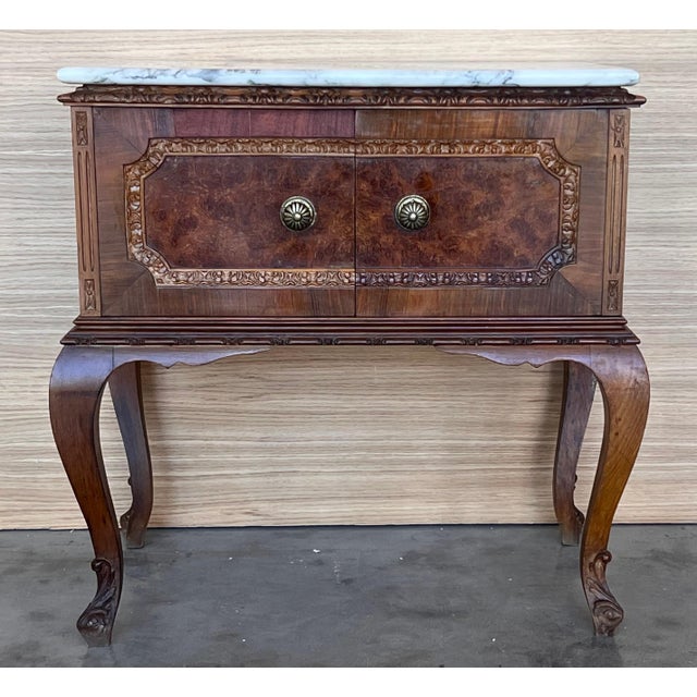 Art Deco French Nightstands with doors and Marble Top, 1930s, Set of 2 For Sale In Miami - Image 6 of 18