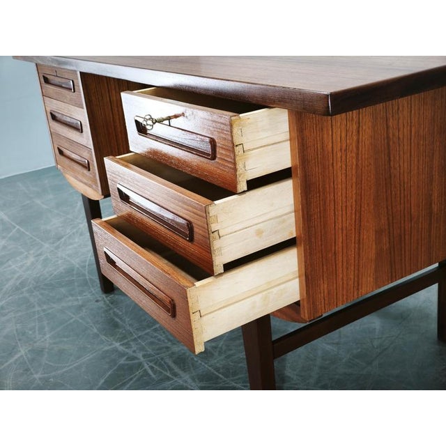 Gold Danish Modern Teak Executive Desk by J. Svenstrup for A.P. Møbler, 1960s For Sale - Image 8 of 18