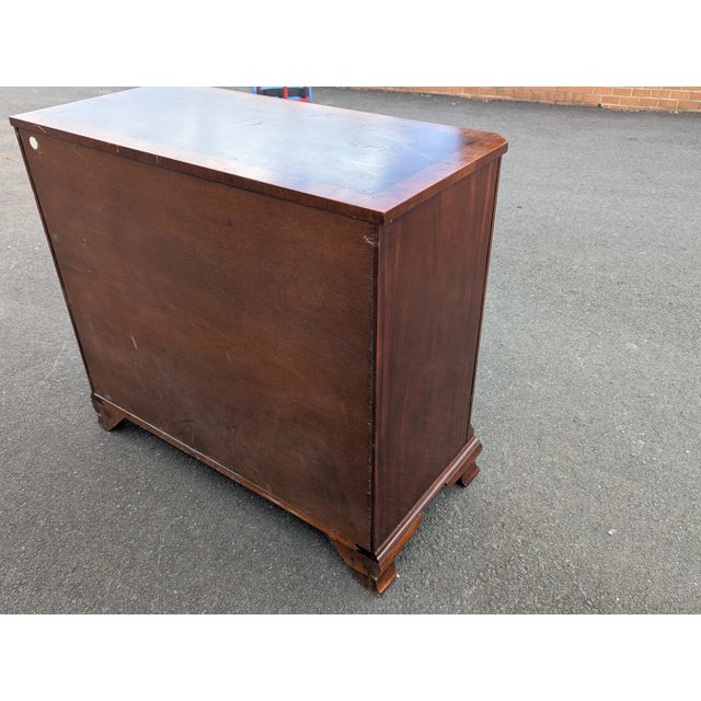 Mid 20th Century Vintage Baker Furniture Georgian Style Mahogany Chest of Drawers For Sale - Image 5 of 9