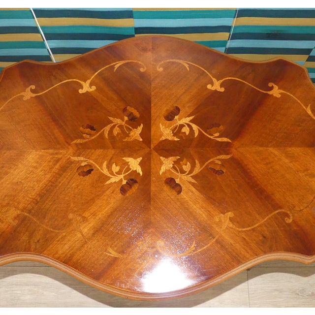 Oval Coffee Table with Inlays in the style of Chippendale, 1960s For Sale - Image 10 of 13