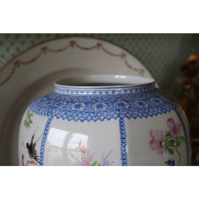 Mid 20th Century Vintage Jingdezhen Hand-Painted Eggshell Porcelain Bird-and-Flower Lantern Lamp For Sale - Image 5 of 18