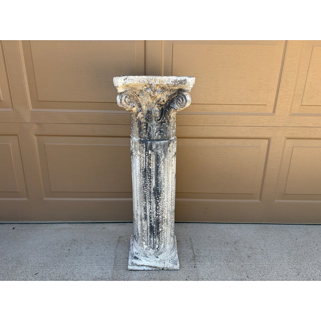 Gray Weathered Neoclassical Cast-Concrete Corinthian Garden Pedestal For Sale - Image 8 of 16