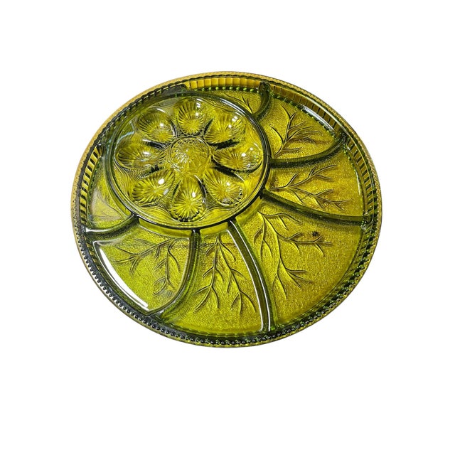 1970s 1970s Mid-Century Modern Indiana Glass Avocado Green 13” Round Deviled Egg Tray Platter For Sale - Image 5 of 5