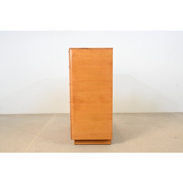 Heywood-Wakefield Mid-Century Modern Sculpted Birch 5-Drawer Highboy Dresser | Newly Refinished For Sale - Image 10 of 15