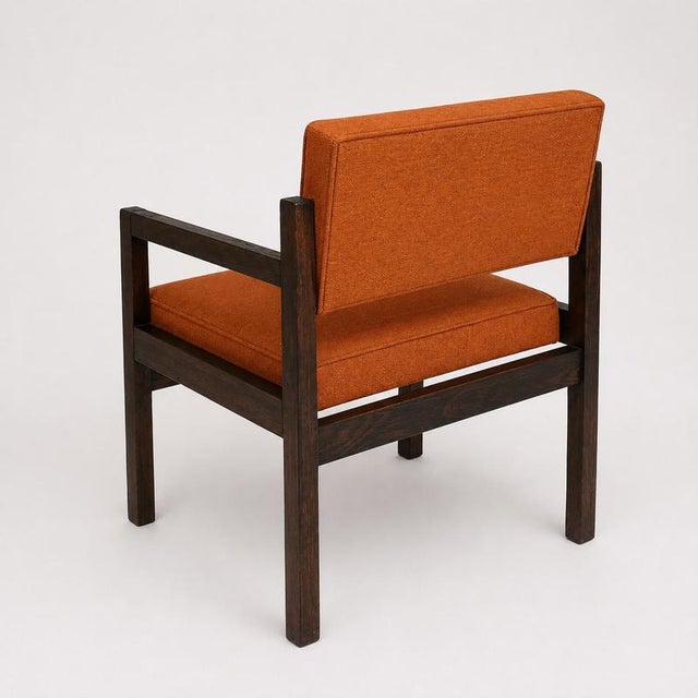 Vintage armchairs with wenge frame – 1970s Discover these stylish vintage armchairs from the 1970s, featuring a...