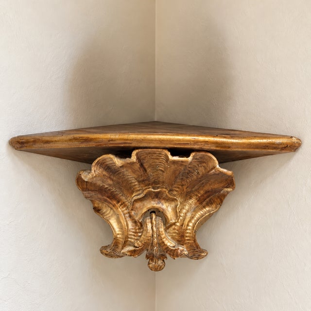 Large Scale Hollywood Regency Carved Giltwood Grotto Scallop Shell Corner Wall Bracket For Sale In Atlanta - Image 6 of 6