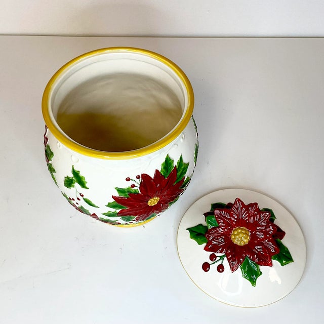 1970s Vintage Majolica Americana Christmas Poinsettia Canister For Sale - Image 10 of 10