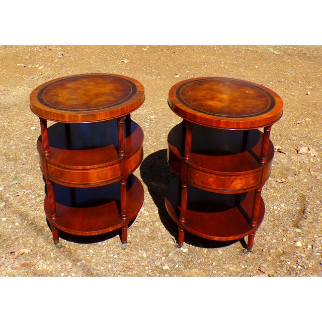 Wood Vintage Pair Weiman Heirloom Mahogany Leather Top Oval Lamp Tables For Sale - Image 7 of 18