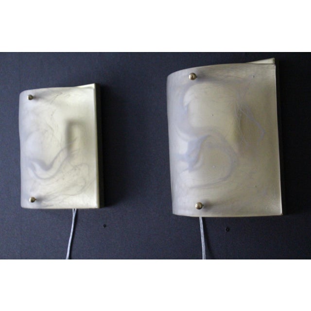 Shield-Shaped Alabaster Murano Glass Wall Lights, 1990s, Set of 2 For Sale - Image 4 of 13