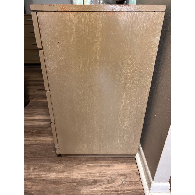 1950s Mengel Permanized Mid-Century Cerused Oak Nightstand / Bedside Chest — Original Finish For Sale In Indianapolis - Image 6 of 6
