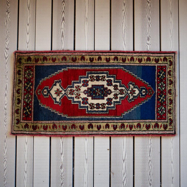 Turkish 1970s Hand Made Small Turkish Rug. DoorMat Entry Decor Kitchen Mat Baht Mat - 22'' X 43'' For Sale - Image 3 of 12