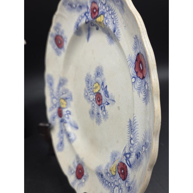 Antique 1860s Staffordshire Footed Scalloped Tureen and Matching Underplate Set by Wood, Challinor & Co. English Pottery For Sale - Image 9 of 18