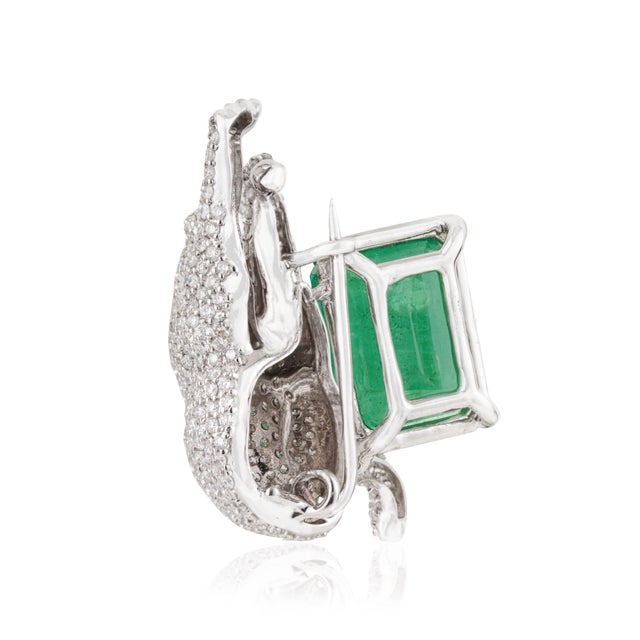 6.49ct Emerald & 1.67ct Diamond Art Deco Panther Brooch Pin in 18k White Gold For Sale - Image 10 of 16