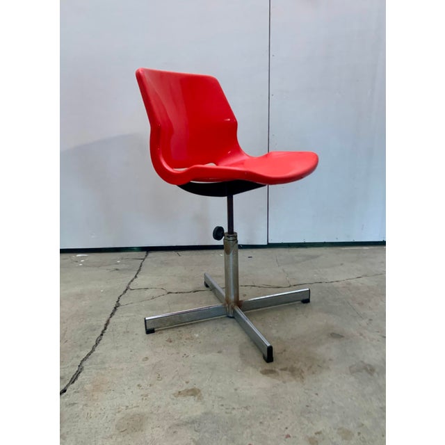 A Pair of Swedish Overman Office Swivel Chair in Red by Svante Schöblom, 1970s For Sale - Image 10 of 10