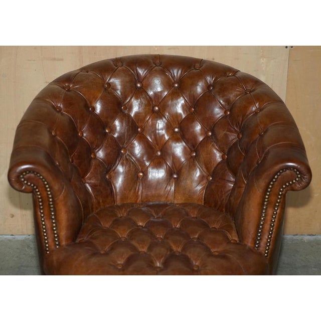 Hand-Dyed Brown Leather Chesterfield Club Tub Barrel Armchair with Brass Castors For Sale - Image 4 of 18