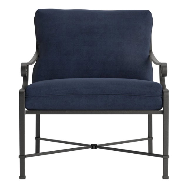 Brown Jordan Venetian Lounge Chair, Textured Pewter frame with Fusion Neptune fabric For Sale