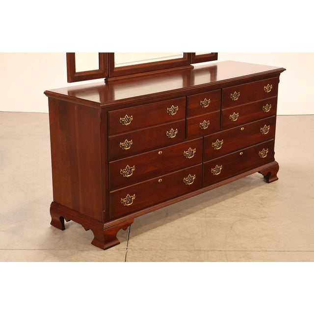 Cochran Mahogany Chippendale Style Cherry Dresser With Mirror For Sale - Image 11 of 18