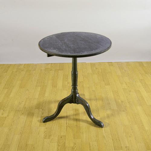 Round Tripod Coffee Table, 1900s For Sale - Image 9 of 9